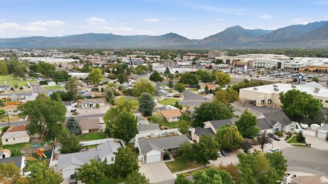 38 W CLAY PARK DR, Murray, UT 84107