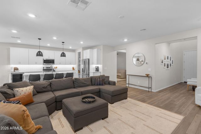 10031 E TILLMAN Avenue, Mesa, AZ 85212