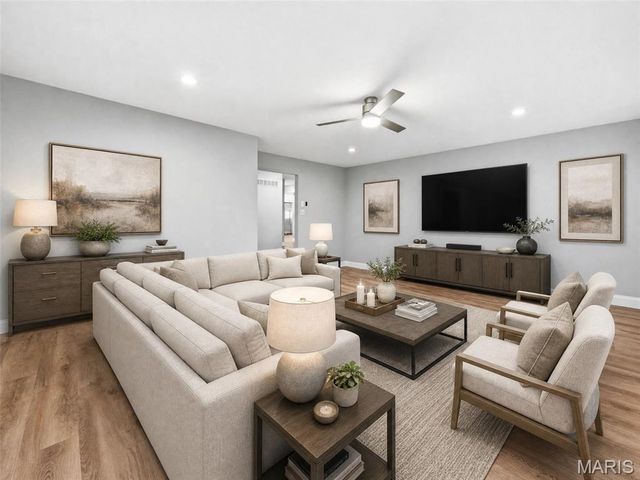 14 Ferndale Drive, Fenton, MO 63026