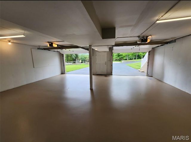 14 Ferndale Drive, Fenton, MO 63026