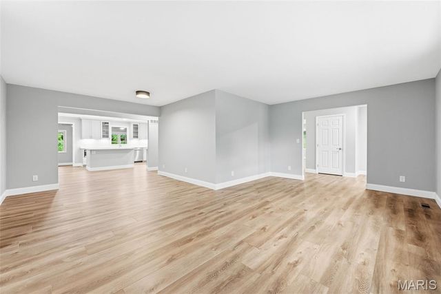 14 Ferndale Drive, Fenton, MO 63026