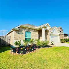 4406 Red Yucca Drive, Baytown, TX 77521