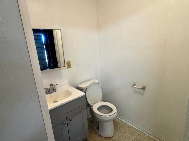 3732 Mercury Drive, Redding, CA 96002