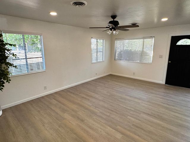 3732 Mercury Drive, Redding, CA 96002