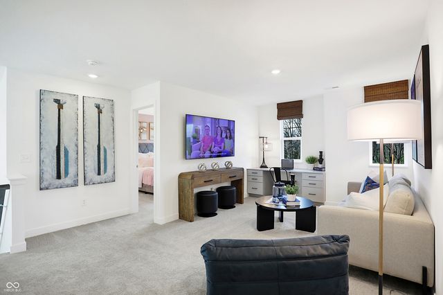 2409 Red Squirrel Way, Zionsville, IN 46077