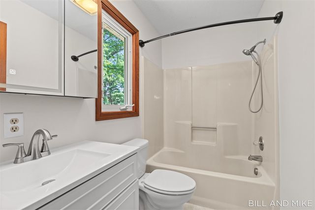 3517 64th Street, Saugatuck, MI 49453