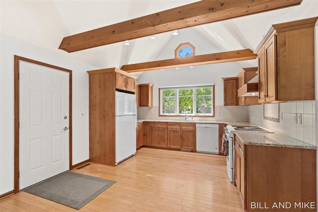 3517 64th Street, Saugatuck, MI 49453