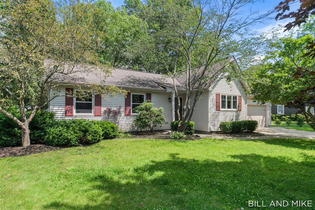 3517 64th Street, Saugatuck, MI 49453