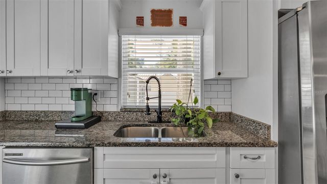 1020 FOREST PARK STREET, Lakeland, FL 33803