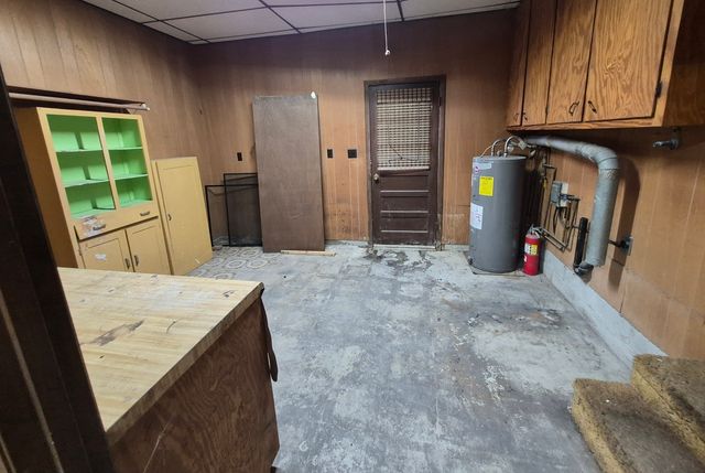 817 S 3rd Street, Herrin, IL 62948