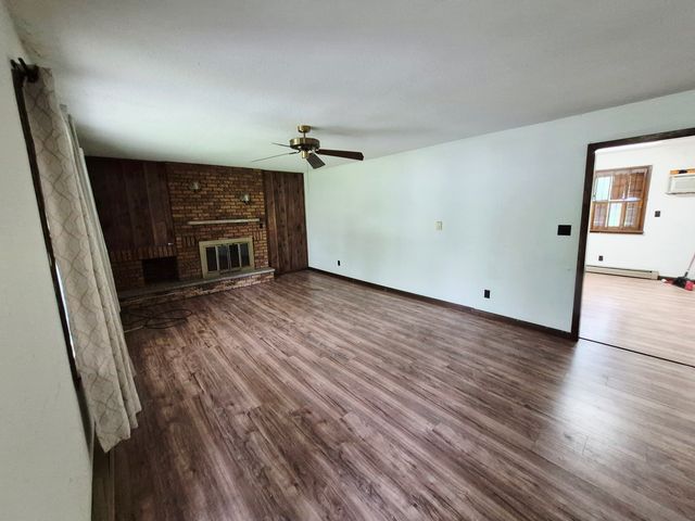 817 S 3rd Street, Herrin, IL 62948