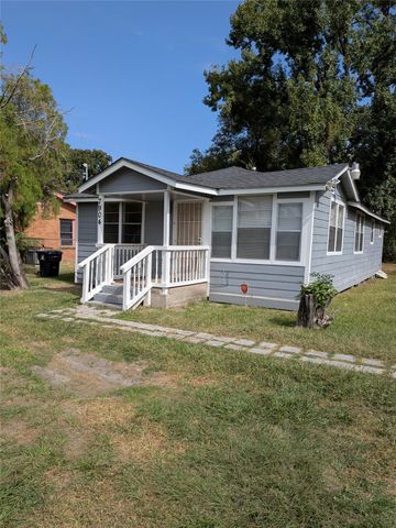 7904 Hoffman Street, Houston, TX 77016