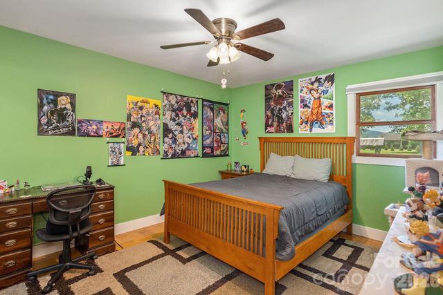 16 School House Road, Mills River, NC 28759