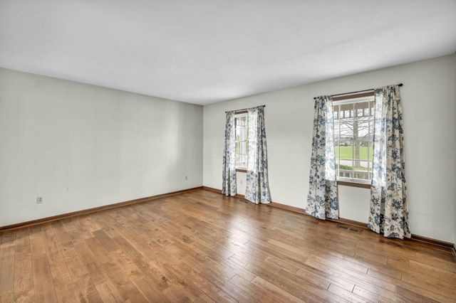 1401 Carmel Drive, Marysville, OH 43040