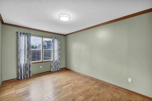 1401 Carmel Drive, Marysville, OH 43040