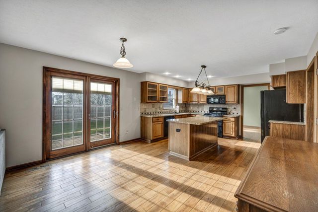 1401 Carmel Drive, Marysville, OH 43040