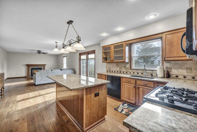 1401 Carmel Drive, Marysville, OH 43040