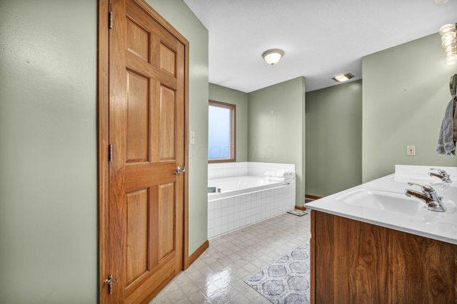 1401 Carmel Drive, Marysville, OH 43040