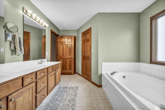 1401 Carmel Drive, Marysville, OH 43040