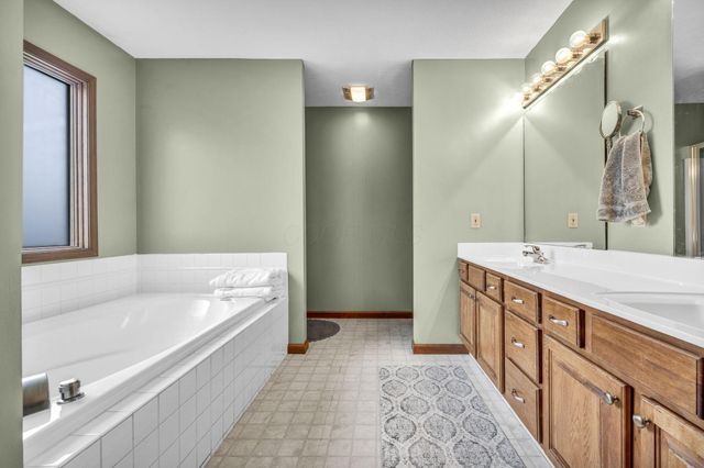 1401 Carmel Drive, Marysville, OH 43040