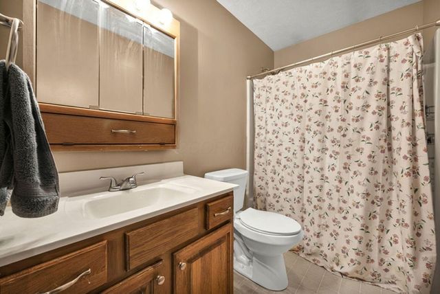 1401 Carmel Drive, Marysville, OH 43040