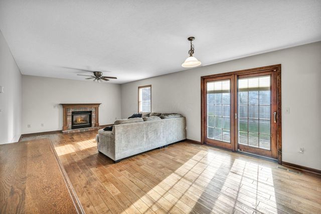 1401 Carmel Drive, Marysville, OH 43040