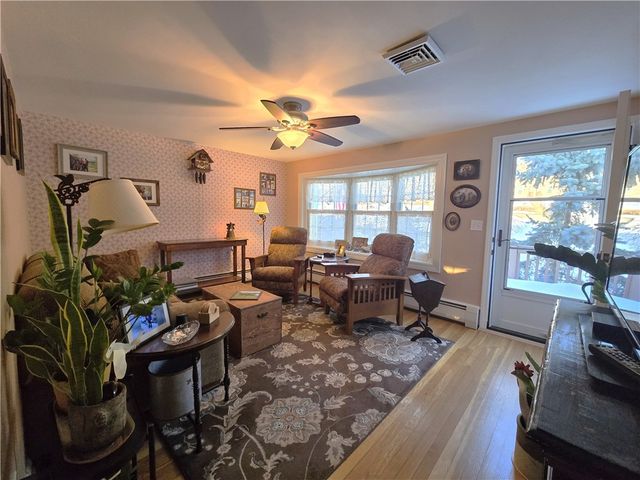 402 Main Street, Scituate, RI 02823