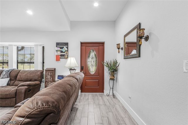 4176 NW 39th PL, Cape Coral, FL 33993