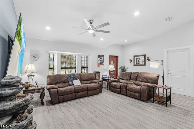 4176 NW 39th PL, Cape Coral, FL 33993