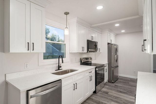 2247 Safford Avenue, Columbus, OH 43223