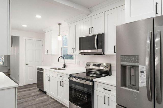 2247 Safford Avenue, Columbus, OH 43223