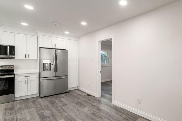 2247 Safford Avenue, Columbus, OH 43223