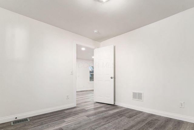 2247 Safford Avenue, Columbus, OH 43223