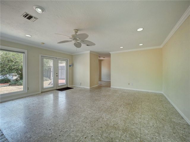 538 Belleview Dr, Corpus Christi, TX 78412