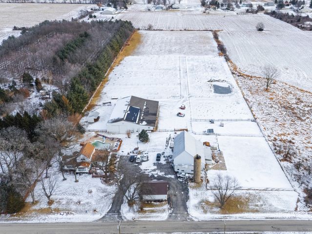 29153 S Klemme Road, Beecher, IL 60401