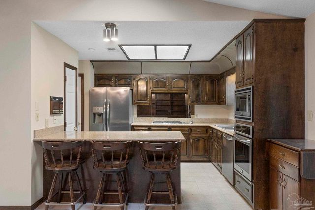 5045 Braxton Ln, Pace, FL 32571