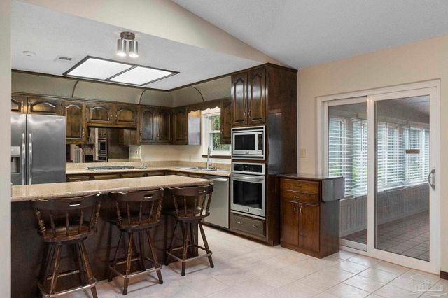 5045 Braxton Ln, Pace, FL 32571