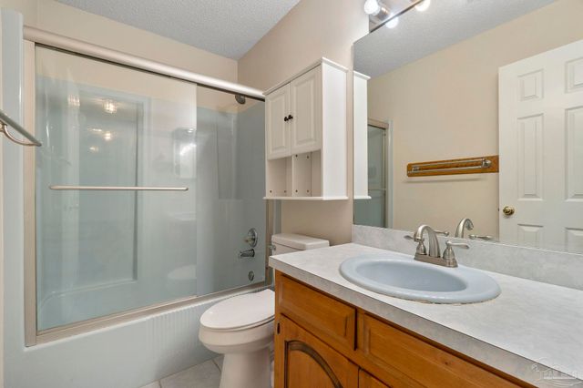 5045 Braxton Ln, Pace, FL 32571