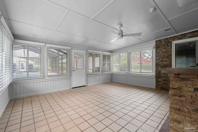 5045 Braxton Ln, Pace, FL 32571