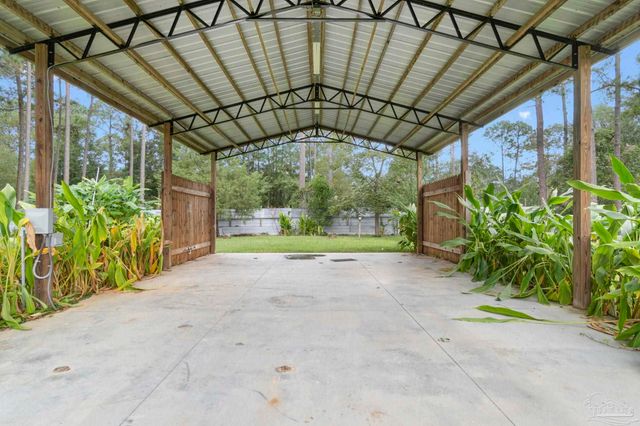 5045 Braxton Ln, Pace, FL 32571