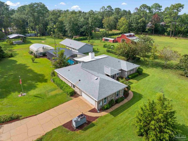 5045 Braxton Ln, Pace, FL 32571