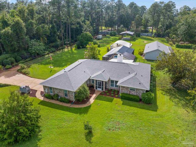 5045 Braxton Ln, Pace, FL 32571