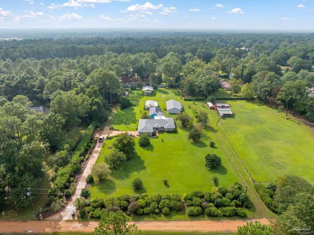 5045 Braxton Ln, Pace, FL 32571