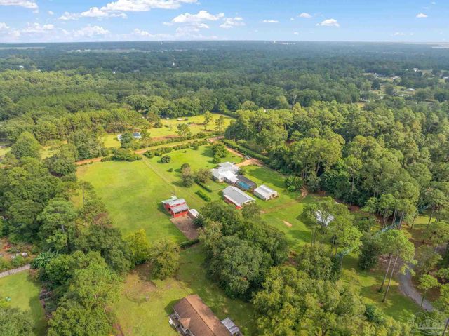 5045 Braxton Ln, Pace, FL 32571