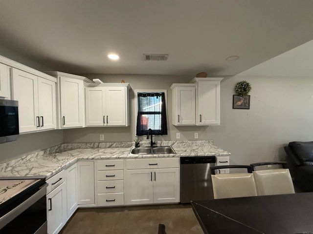 346 Lois Lane, Paragould, AR 72450