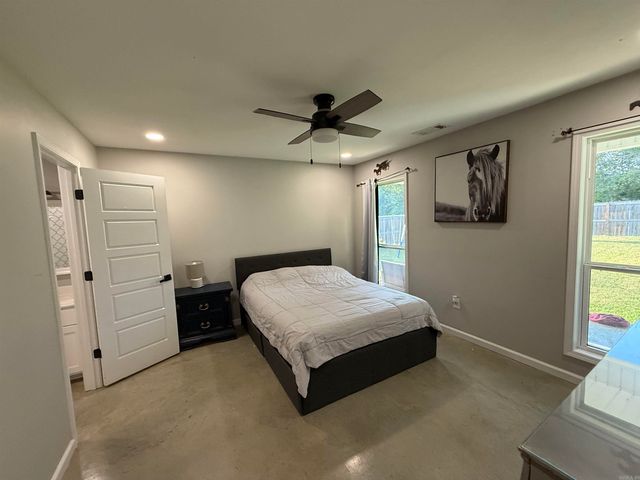 346 Lois Lane, Paragould, AR 72450