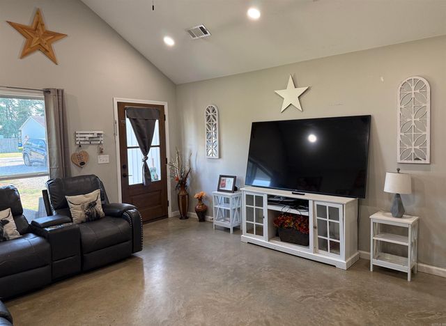 346 Lois Lane, Paragould, AR 72450