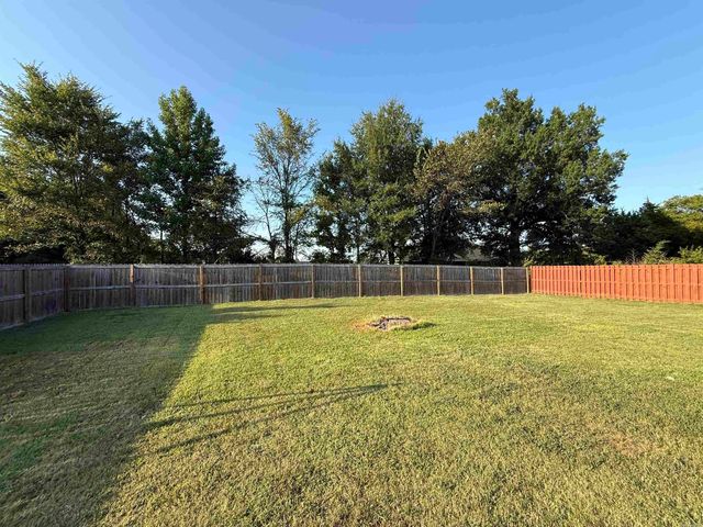 346 Lois Lane, Paragould, AR 72450
