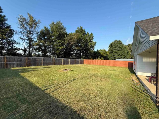 346 Lois Lane, Paragould, AR 72450