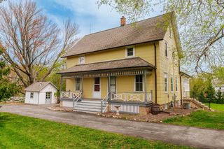 12220 W Highland ROAD, Mequon, WI 53097
